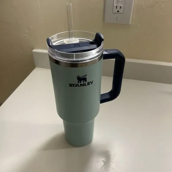 Stanley Stainless Steel H2.0 Flowstate Quencher Tumbler Watercolor Blue 40oz - Picture 2 of 12